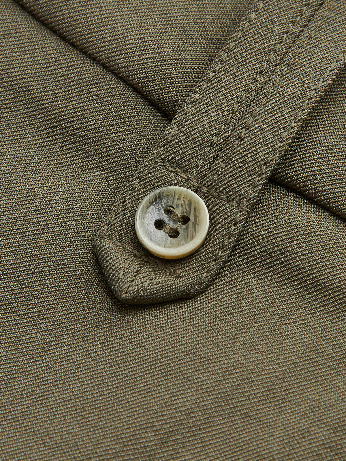 Zoé | Pantalon à la jambe large et au flair moderne