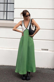 Élena | Élégante robe midi sans manches