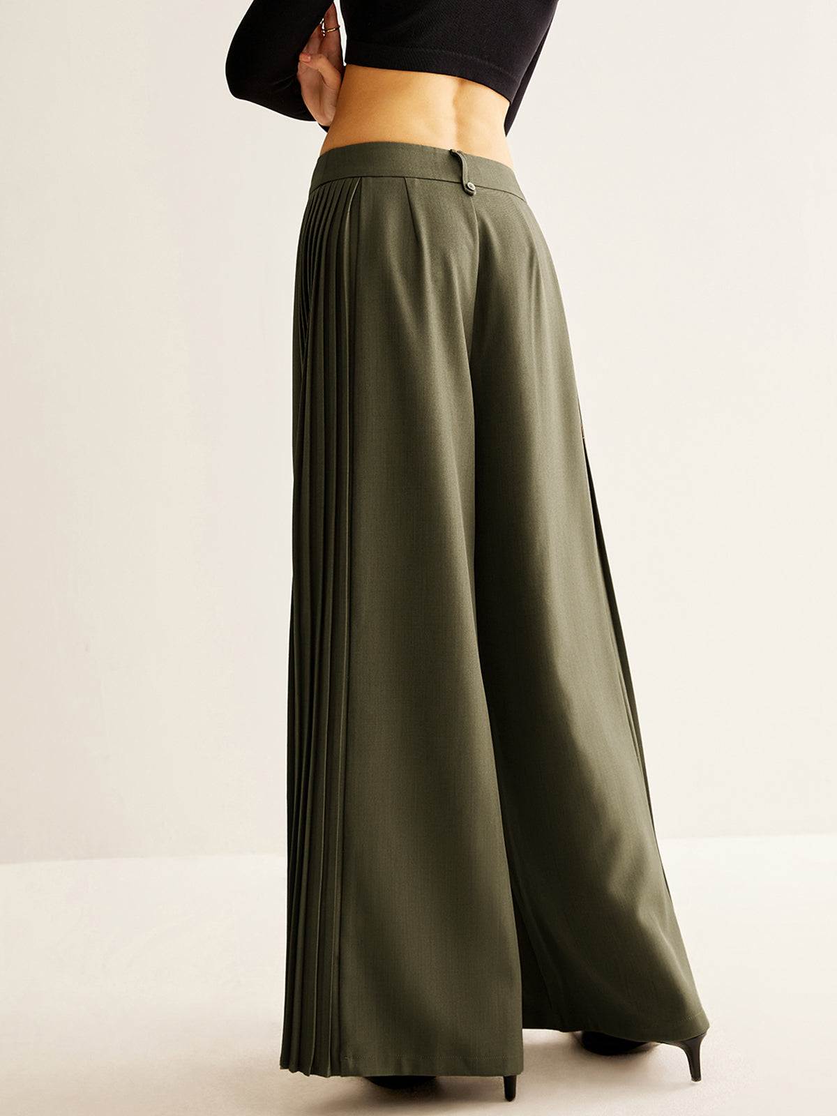 Zoé | Pantalon à la jambe large et au flair moderne