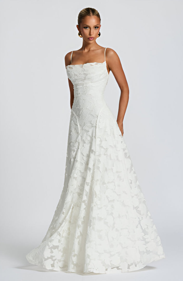 Diana – Robe longue avec corsage en dentelle